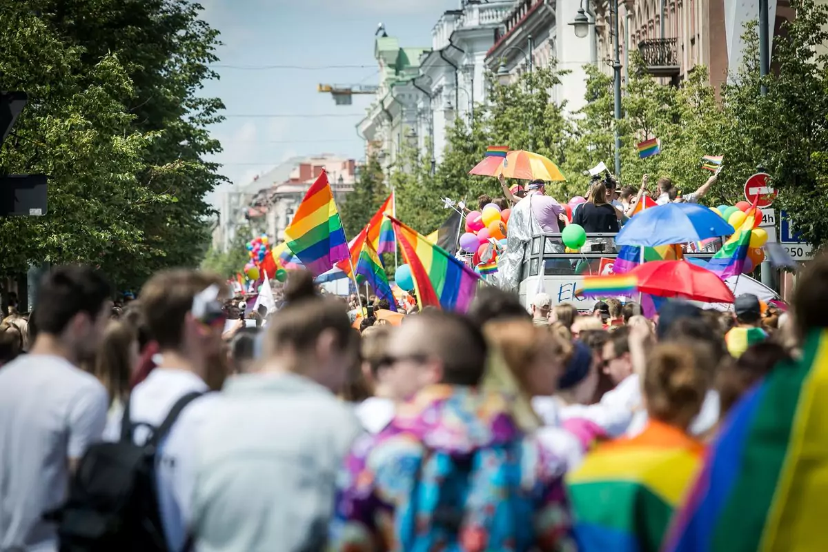 🌈 Месяц гордости начался! Вот что ты должен знать, даже если не носишь радужные кроссовки 3 b134bd20 7343 11ed 961a f3b2bf97845c 6830590f6b25a