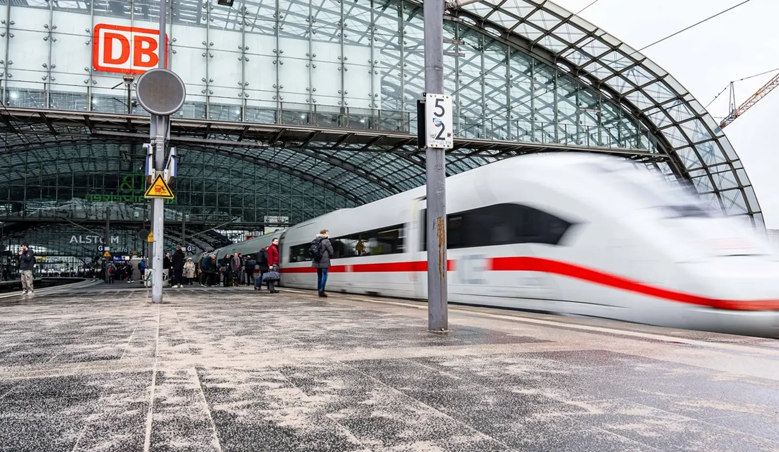 Vom Symbol deutscher Präzision zu einem nationalen Problem: Was ist mit der Deutschen Bahn passiert? 2 8768769